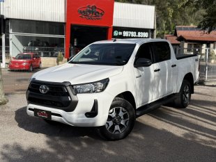 HILUX CD 2.8 TURBO DIESEL 4X4 AT6 **ÚNICO DONO, APENAS 37.000 KM RODADOS, REVISÕES EM CC**