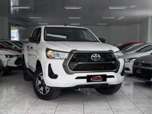 HILUX CD 2.8 TURBO DIESEL 4X4 AT6 **ÚNICO DONO, APENAS 37 MIL KM, NA GARANTIA DE FÁBRICA**