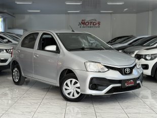 ETIOS HATCH X 1.3 AUT **APENAS 68.000 KM RODADOS** 