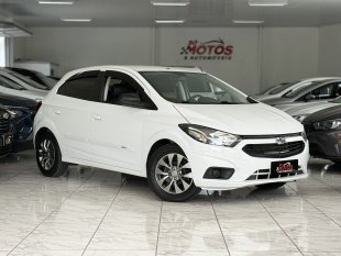 ONIX HATCH JOY BLACK EDITION 1.0 **APENAS 68.000 KM RODADOS** 